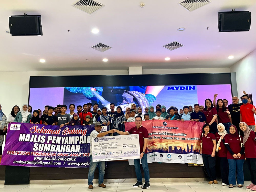 Back To School Shopping Program with Orphanage from Persatuan Pendidikan Anak-anak Yatim Lipis
